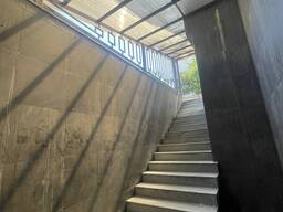 Аренда офисов: 33м2 и 65м2. 400уе и 800уе.