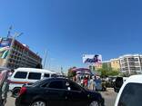 Bilbordlarda reklamalar. Реклама на билбордах. Билбордларда рекламалар - fotosurat 3