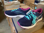 Брендовая спортивная обувь. Сток / Brand sports shoes. Stock - fotosurat 1
