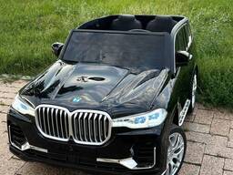 Детский электромобиль " BMW X7 "