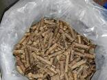 Fuel wood pellets in granules. Пеллеты топливные деревянные в гранулах - фото 3