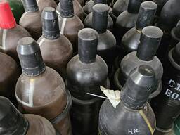 40 litrli silindrda (5,7 m3) yuqori tozalikdagi geliy gazi 6,0 (99,9999%)