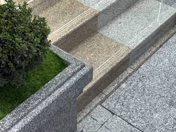 Granit, granit mahsulotlari. Гранит. Брусчатка из гранита. Гранит произвол. Бордюры