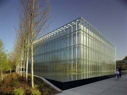 Ko'chada 9 sot er uchastkasi sotiladi. Nukus