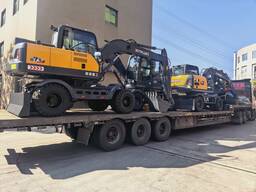 Колесный экскаватор по бренду XINYUAN в наличии