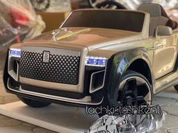 Лицензионный детский электромобиль : " Rols Royce"