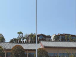 Мачты освещения стадиона, футбольного поля, спортивной площадки