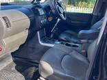 Nissan Navara 2.5 dCi Platinum Pickup 4dr Diesel Manual 4WD Euro 5 - fotosurat 3
