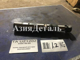Палец передней рессоры DZ9100520007