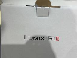 Panasonic LUMIX S1 II oynasiz kamerasi