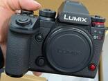 Panasonic LUMIX S1 II oynasiz kamerasi - fotosurat 1