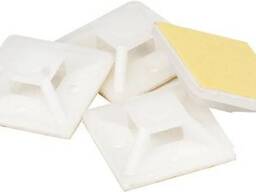 Площадка самоклеящаяся ТМ 25х25 под хомут (100шт)