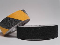 Противоскользящая лента 5смх25м