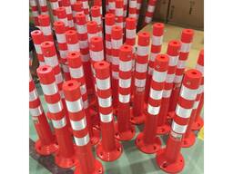 Сигнальный дорожный столбик