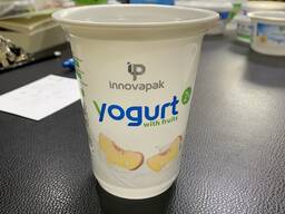 Пластиковые упаковки, стаканы и крышки для кисломолочных продуктов, одноразовая посуда